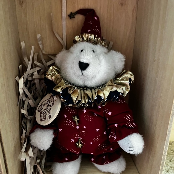 Bonita bear collectible - Picture 3 of 5